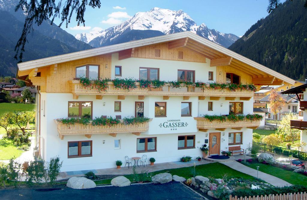 Landhaus Gasser Mayrhofen Exteriör bild